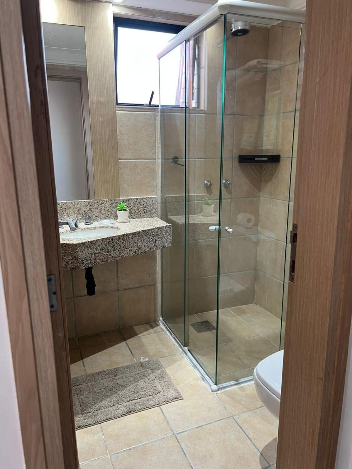 Mobiliado - Uma Quadra Da Beira Mar *