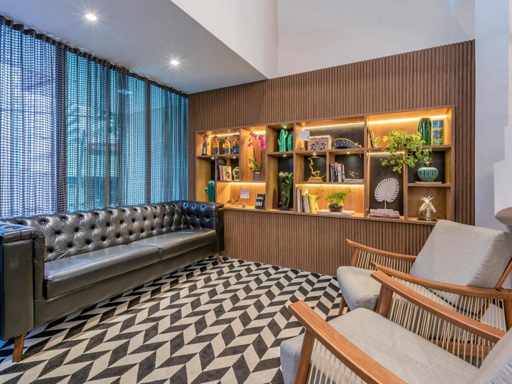 Mobiliado - Uma Quadra Da Beira Mar *